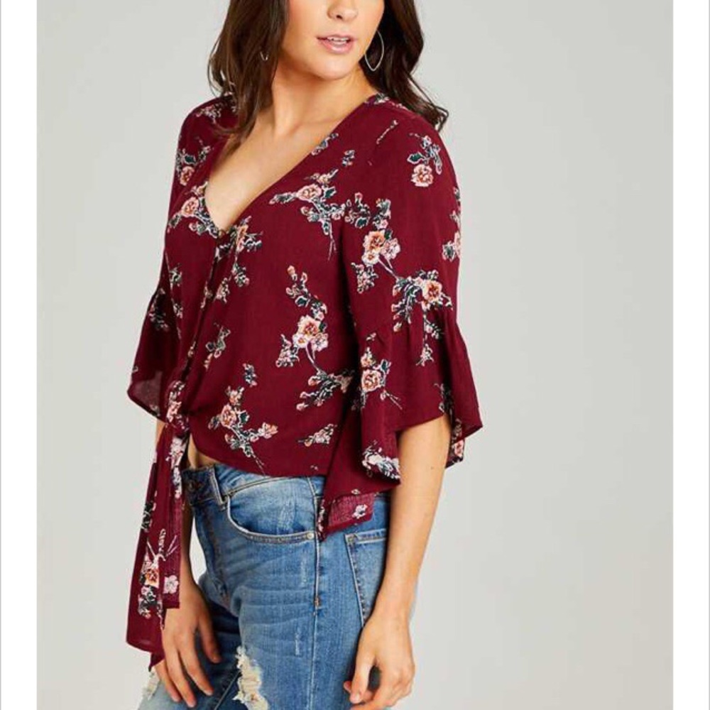Altar'd State Arla V-Neck Top - Picture 13 of 14